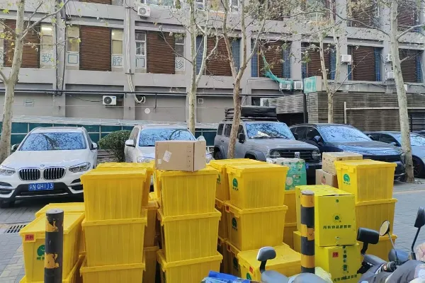 搬家帮中式搬家爆红背后：为什么90后/00后新人家庭首选“标准化中式服务”？封面图