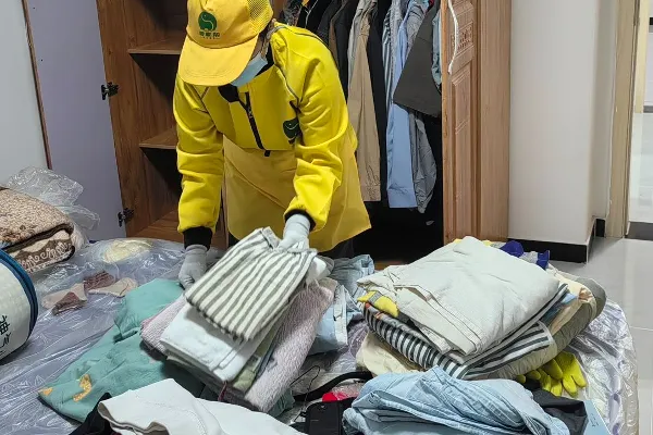 北京最靠谱的搬家公司：搬家帮，以直营标准与中式服务，树立京城搬家行业新标杆封面图